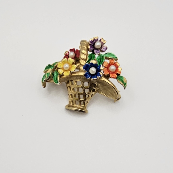 Vintage St. Labre | Gold Tone Multi Enamel Gold Tone Basket of Flowers Brooch - Picture 1 of 2